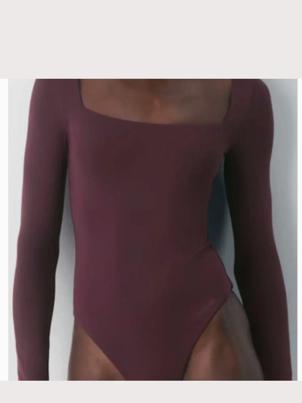 Aritzia Babaton Contour long sleeve body suit in maroon. Size XS